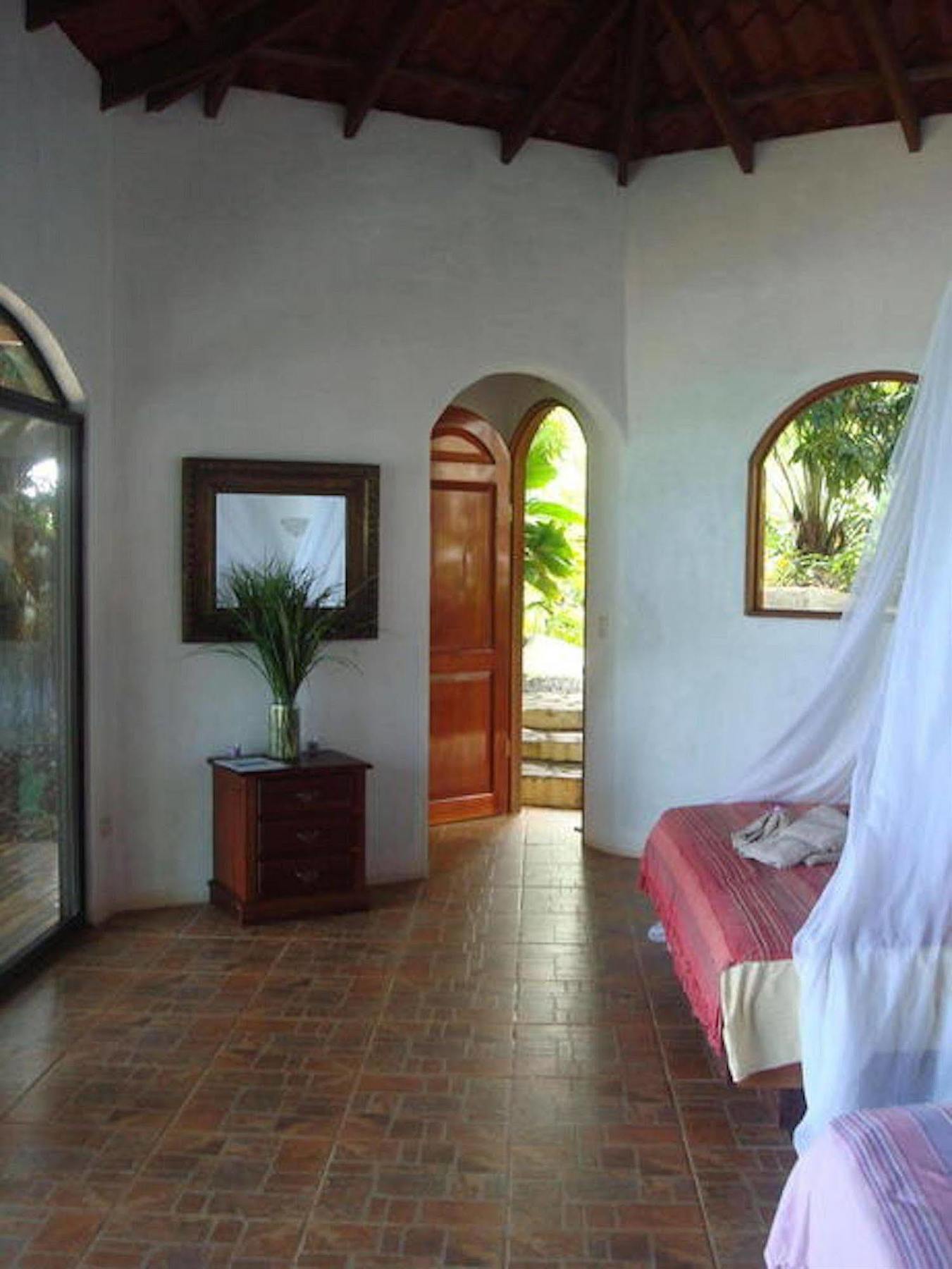 Lagunavista Villas Carate Exterior foto